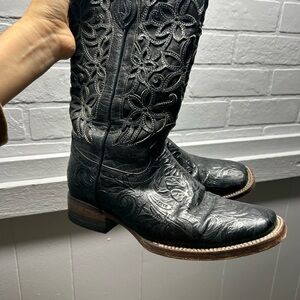 Western Black Embroidered Cowboy Boots
